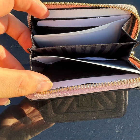 Victoria's Secret Pink Quilted Wallet - Picture 9 of 9